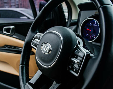 Сірий Кіа Карнівал, об'ємом двигуна 2.2 л та пробігом 147 тис. км за 33999 $, фото 44 на Automoto.ua