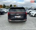 Серый Киа Карнивал, объемом двигателя 2.2 л и пробегом 12 тыс. км за 57000 $, фото 5 на Automoto.ua