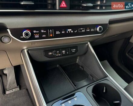 Серый Киа Карнивал, объемом двигателя 2.2 л и пробегом 12 тыс. км за 57000 $, фото 23 на Automoto.ua