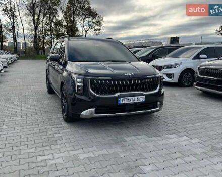 Серый Киа Карнивал, объемом двигателя 2.2 л и пробегом 12 тыс. км за 57000 $, фото 3 на Automoto.ua