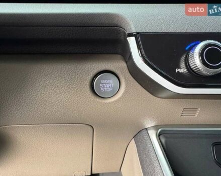 Серый Киа Карнивал, объемом двигателя 2.2 л и пробегом 12 тыс. км за 57000 $, фото 19 на Automoto.ua