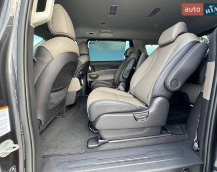 Серый Киа Карнивал, объемом двигателя 2.2 л и пробегом 12 тыс. км за 57000 $, фото 34 на Automoto.ua