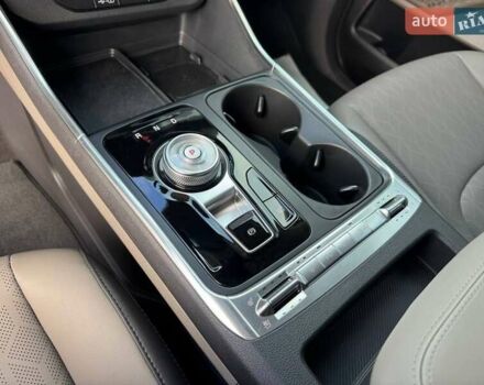 Серый Киа Карнивал, объемом двигателя 2.2 л и пробегом 12 тыс. км за 57000 $, фото 25 на Automoto.ua