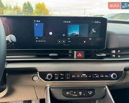 Серый Киа Карнивал, объемом двигателя 2.2 л и пробегом 12 тыс. км за 57000 $, фото 21 на Automoto.ua