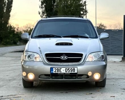 Серый Киа Карнивал, объемом двигателя 2.9 л и пробегом 270 тыс. км за 1800 $, фото 5 на Automoto.ua