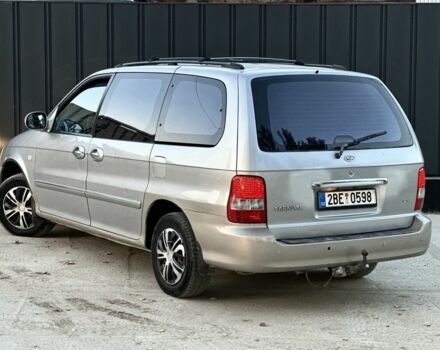 Серый Киа Карнивал, объемом двигателя 2.9 л и пробегом 270 тыс. км за 1800 $, фото 2 на Automoto.ua