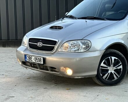 Серый Киа Карнивал, объемом двигателя 2.9 л и пробегом 270 тыс. км за 1800 $, фото 19 на Automoto.ua