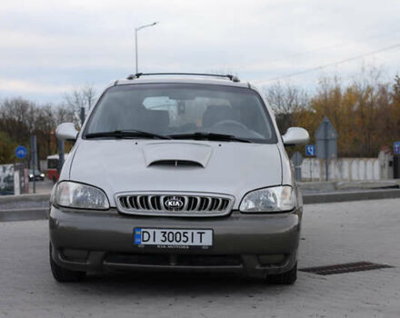 Серый Киа Карнивал, объемом двигателя 2.9 л и пробегом 380 тыс. км за 4000 $, фото 1 на Automoto.ua