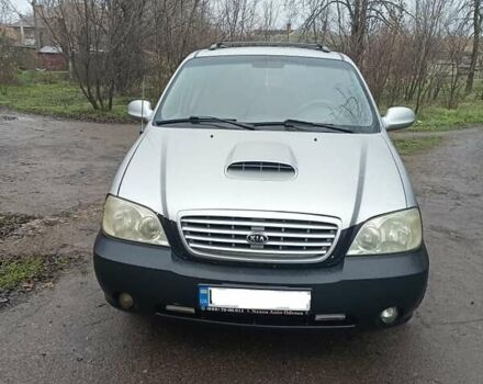 Серый Киа Карнивал, объемом двигателя 2.9 л и пробегом 348 тыс. км за 4300 $, фото 1 на Automoto.ua