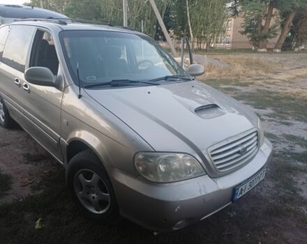 Сірий Кіа Карнівал, об'ємом двигуна 2.9 л та пробігом 3 тис. км за 2999 $, фото 1 на Automoto.ua