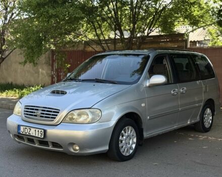 Серый Киа Карнивал, объемом двигателя 2.9 л и пробегом 260 тыс. км за 2350 $, фото 1 на Automoto.ua