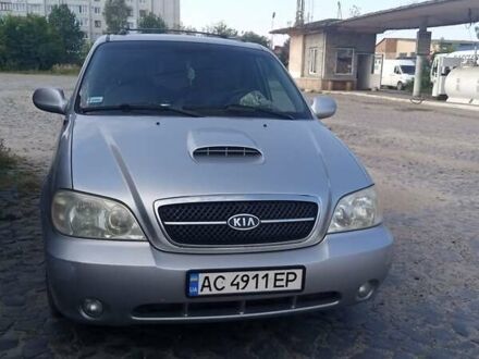 Кіа Карнівал 2004 у Бродах на Automoto.ua Сірий Кіа Карнівал, об'ємом двигуна 2.9 л та пробігом 380 тис. км за 4800 $, фото 1 на Automoto.ua