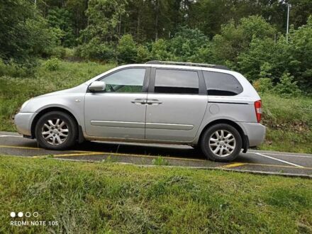 Киа Карнивал 2006 в Киеве на Automoto.ua Серый Киа Карнивал, объемом двигателя 2.9 л и пробегом 340 тыс. км за 5813 $, фото 1 на Automoto.ua