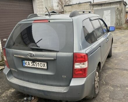 Серый Киа Карнивал, объемом двигателя 2.7 л и пробегом 365 тыс. км за 6000 $, фото 1 на Automoto.ua