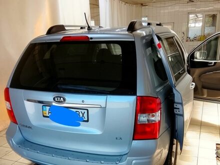 Киа Карнивал 2008 в Краматорске на Automoto.ua Серый Киа Карнивал, объемом двигателя 2.9 л и пробегом 80 тыс. км за 6500 $, фото 1 на Automoto.ua