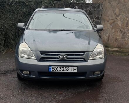 Серый Киа Карнивал, объемом двигателя 2.9 л и пробегом 290 тыс. км за 4950 $, фото 1 на Automoto.ua