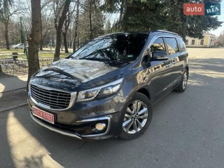 Киа Карнивал 2014 в Харькове на Automoto.ua Серый Киа Карнивал, объемом двигателя 2.2 л и пробегом 227 тыс. км за 16900 $, фото 1 на Automoto.ua