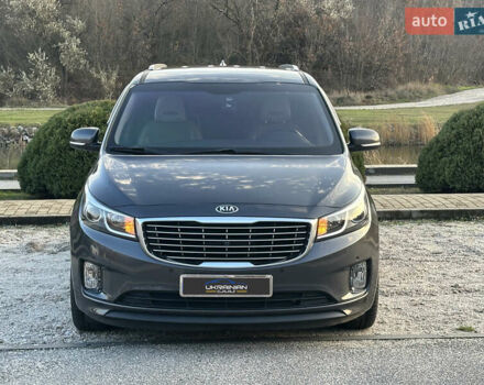 Сірий Кіа Карнівал, об'ємом двигуна 2.2 л та пробігом 187 тис. км за 17400 $, фото 1 на Automoto.ua