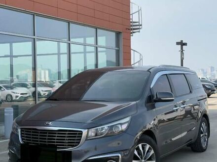 Киа Карнивал 2015 в Хмельницком на Automoto.ua Серый Киа Карнивал, объемом двигателя 2.2 л и пробегом 256 тыс. км за 17500 $, фото 1 на Automoto.ua