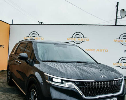 Серый Киа Карнивал, объемом двигателя 2.2 л и пробегом 147 тыс. км за 33999 $, фото 1 на Automoto.ua