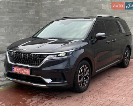 Серый Киа Карнивал, объемом двигателя 2.2 л и пробегом 147 тыс. км за 33500 $, фото 1 на Automoto.ua