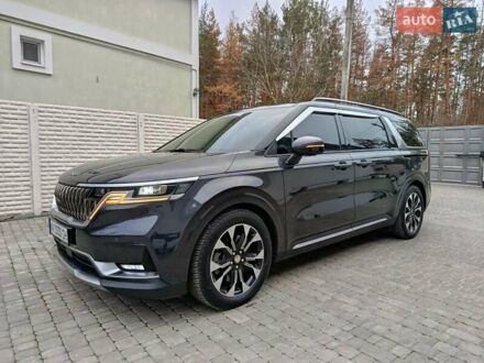 Серый Киа Карнивал, объемом двигателя 2.15 л и пробегом 90 тыс. км за 48000 $, фото 1 на Automoto.ua