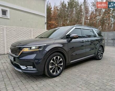 Серый Киа Карнивал, объемом двигателя 2.15 л и пробегом 90 тыс. км за 48000 $, фото 1 на Automoto.ua