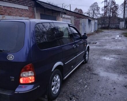 Синій Кіа Карнівал, об'ємом двигуна 2.9 л та пробігом 396 тис. км за 2100 $, фото 3 на Automoto.ua