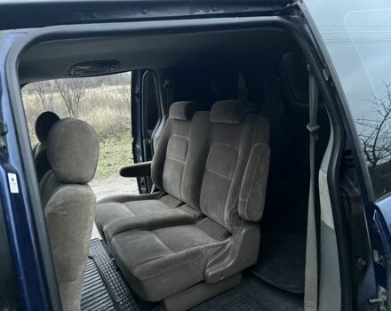 Синій Кіа Карнівал, об'ємом двигуна 2.9 л та пробігом 260 тис. км за 2300 $, фото 10 на Automoto.ua