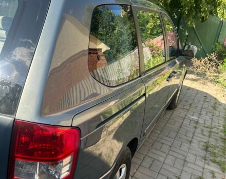 Синий Киа Карнивал, объемом двигателя 2.9 л и пробегом 350 тыс. км за 3800 $, фото 10 на Automoto.ua