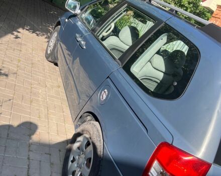 Синий Киа Карнивал, объемом двигателя 2.9 л и пробегом 350 тыс. км за 3800 $, фото 1 на Automoto.ua