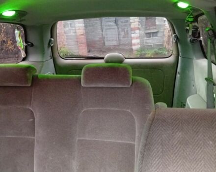 Синій Кіа Карнівал, об'ємом двигуна 0 л та пробігом 375 тис. км за 2386 $, фото 2 на Automoto.ua