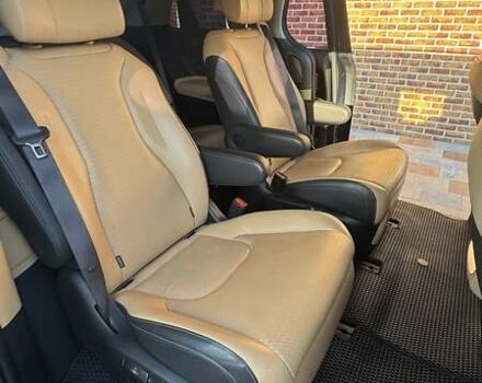 Синий Киа Карнивал, объемом двигателя 2.15 л и пробегом 105 тыс. км за 45500 $, фото 20 на Automoto.ua