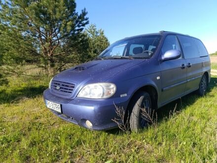 Киа Карнивал 2003 в Кролевце на Automoto.ua Синий Киа Карнивал, объемом двигателя 3 л и пробегом 267 тыс. км за 2400 $, фото 1 на Automoto.ua