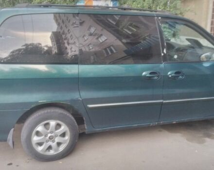 Зелений Кіа Карнівал, об'ємом двигуна 2.9 л та пробігом 200 тис. км за 2852 $, фото 4 на Automoto.ua