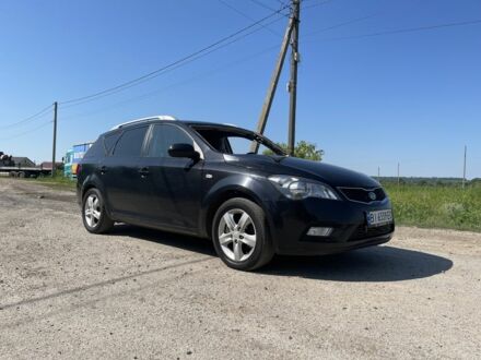 Чорний Кіа Сід, об'ємом двигуна 1.6 л та пробігом 201 тис. км за 3350 $, фото 1 на Automoto.ua