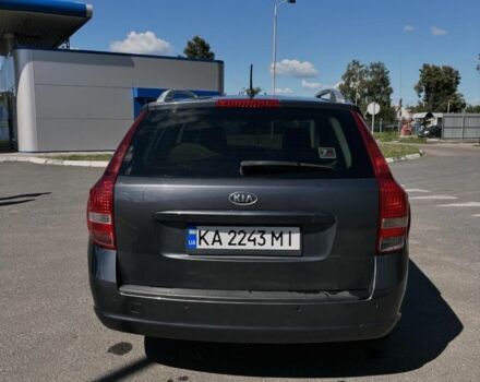 Серый Киа Сид, объемом двигателя 1.4 л и пробегом 200 тыс. км за 6000 $, фото 7 на Automoto.ua