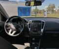 Серый Киа Сид, объемом двигателя 1.4 л и пробегом 200 тыс. км за 6000 $, фото 9 на Automoto.ua
