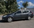 Серый Киа Сид, объемом двигателя 1.4 л и пробегом 200 тыс. км за 6000 $, фото 5 на Automoto.ua