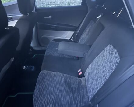 Киа Сид 2007 в Днепре (Днепропетровске) на Automoto.ua Белый Киа Сид, объемом двигателя 1.6 л и пробегом 220 тыс. км за 5700 $, фото 15 на Automoto.ua