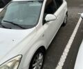 Белый Киа Сид, объемом двигателя 1.6 л и пробегом 336 тыс. км за 4000 $, фото 3 на Automoto.ua