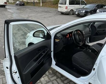 Белый Киа Сид, объемом двигателя 1.6 л и пробегом 229 тыс. км за 5799 $, фото 20 на Automoto.ua