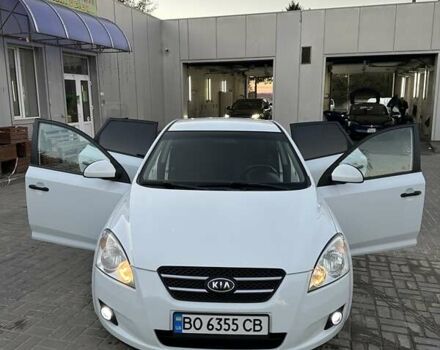 Белый Киа Сид, объемом двигателя 1.6 л и пробегом 229 тыс. км за 5799 $, фото 14 на Automoto.ua