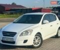 Белый Киа Сид, объемом двигателя 1.4 л и пробегом 285 тыс. км за 4500 $, фото 1 на Automoto.ua