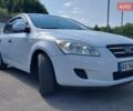 Белый Киа Сид, объемом двигателя 1.4 л и пробегом 225 тыс. км за 5200 $, фото 3 на Automoto.ua