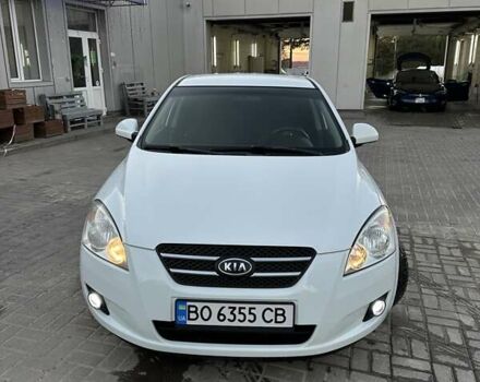 Белый Киа Сид, объемом двигателя 1.6 л и пробегом 229 тыс. км за 5799 $, фото 5 на Automoto.ua