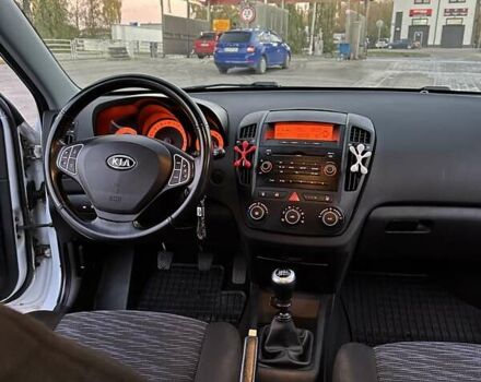Белый Киа Сид, объемом двигателя 1.6 л и пробегом 229 тыс. км за 5799 $, фото 37 на Automoto.ua