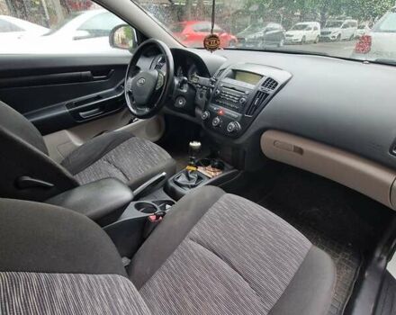 Білий Кіа Сід, об'ємом двигуна 1.59 л та пробігом 125 тис. км за 5200 $, фото 4 на Automoto.ua