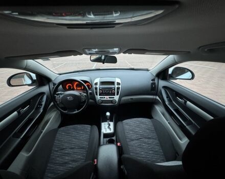 Білий Кіа Сід, об'ємом двигуна 1.6 л та пробігом 167 тис. км за 5700 $, фото 14 на Automoto.ua