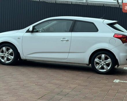 Белый Киа Сид, объемом двигателя 1.6 л и пробегом 167 тыс. км за 5700 $, фото 5 на Automoto.ua